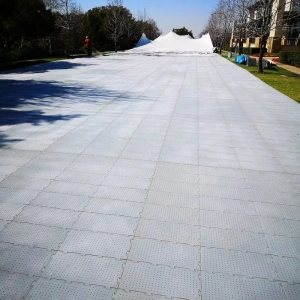 Marquee & Grass Covering (per m²)